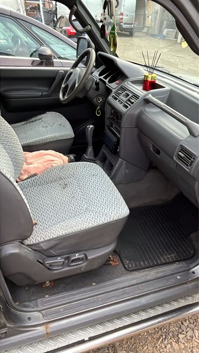 Mitsubishi pajero mk2 scurt