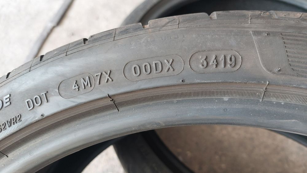 Летни гуми 235 35 20 Michelin 2 броя