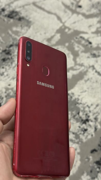 Samsung A20 sotiladi
