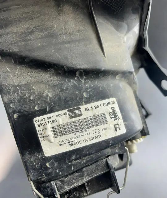 Far dreapta 6L1941006M Seat Ibiza 2004 1.2 MT (64 hp)