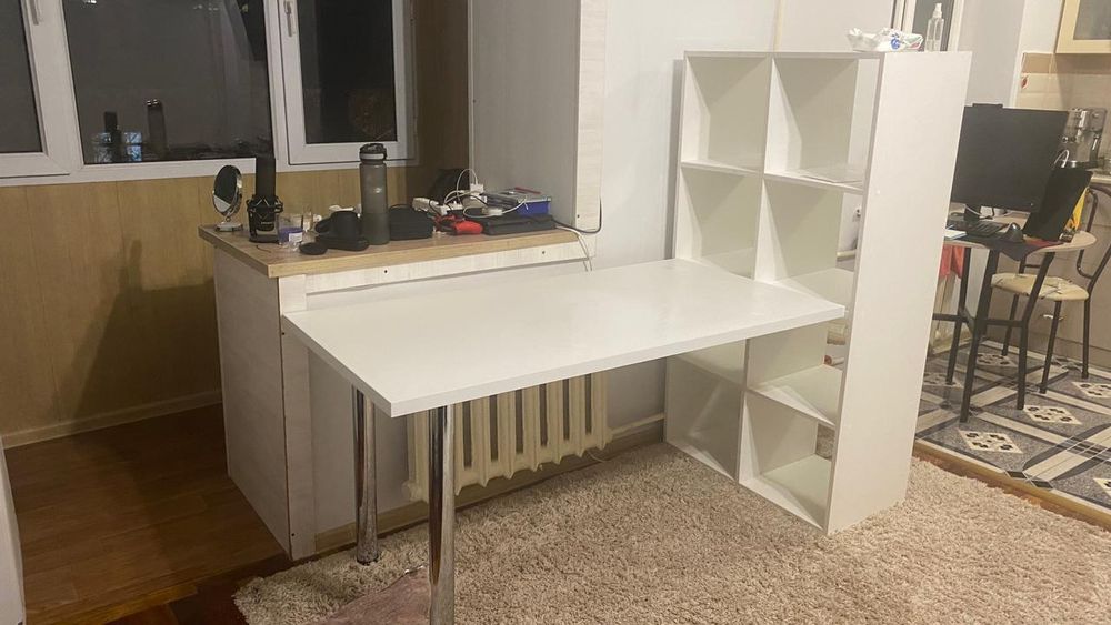 Стеллажи ветрины полки