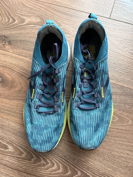 Brooks adidasi barbati 45.5