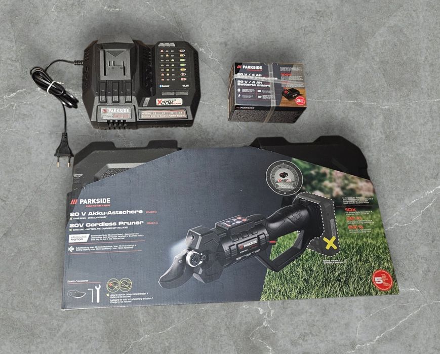 Foarfeca de gradinarit/vie/pomi cu acumulator si incarcator PARKSIDE