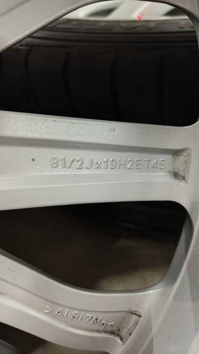 Jante ROTI Anvelope vara 19 Audi A6 originale 255/40/19