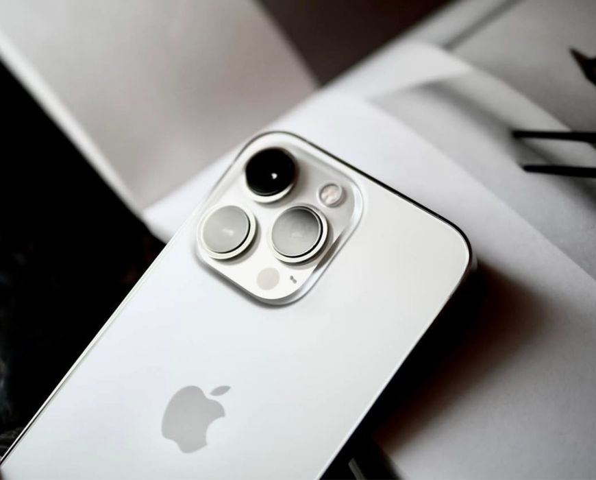 iPhone 13  PRO 100% battery