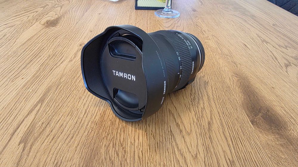 Obiectiv Tamron 17-35mm F/2.8-4 Di OSD – Canon EF – Full Frame – cutie + factura