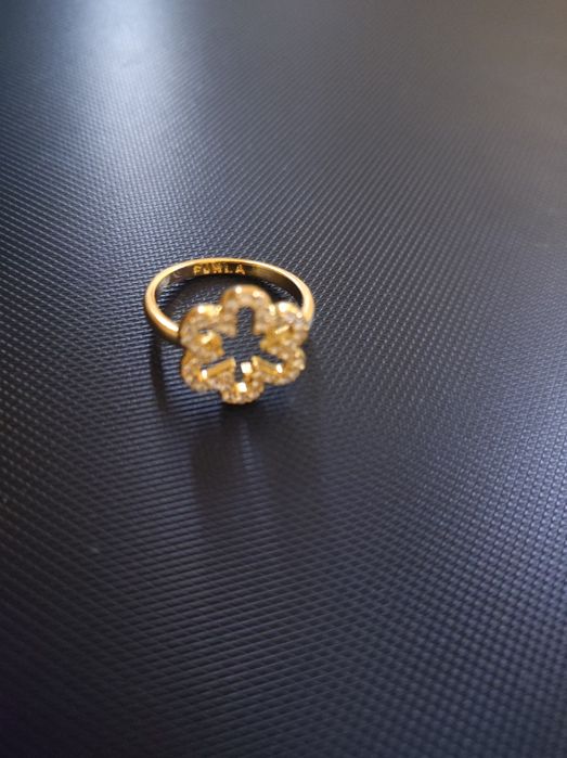 Пръстен Furla с циркониеви камъчета