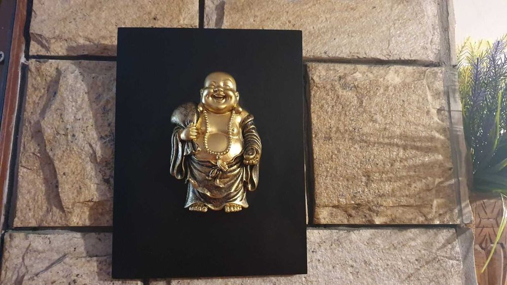 Стенна декорация “Щастлив Буда” на черна плоча