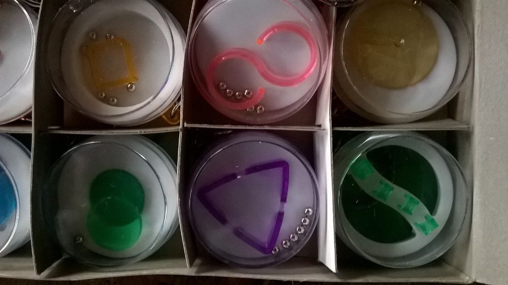 игра логическа с метални топчета комплект 10 вида