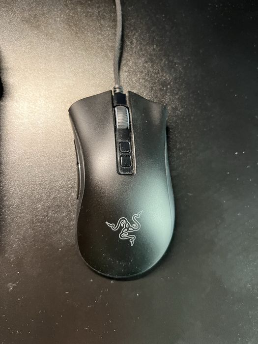 Mouse Gaming Razer DeathAdder V2 - Stare perfectă 10/10, Fir textil
