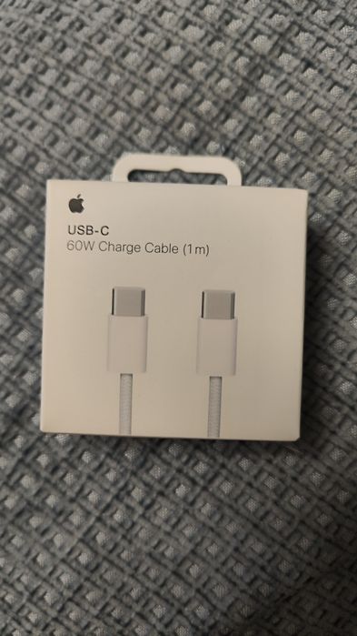 Продам оригинальный кабель  USB-C