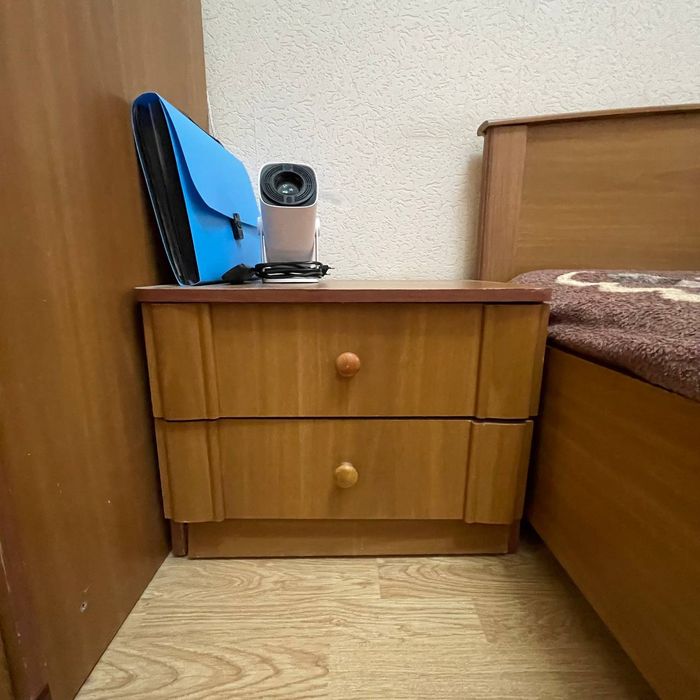 Срочно продам спальный гарнитур в отличном состоянии