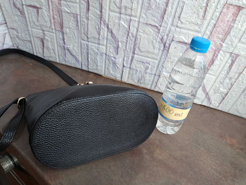 дамска чанта,малка черна чантичка-естествена кожа