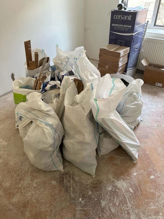 Transport moloz/moluz saci,vrac deșeuri construcții, moluz  Debarasare apartamente, case, garaje Evacuare mobilă veche, electrocasnice