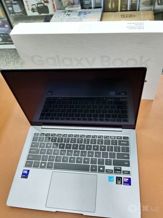 Samsung Galaxy Book5 Pro (NP940XHA)