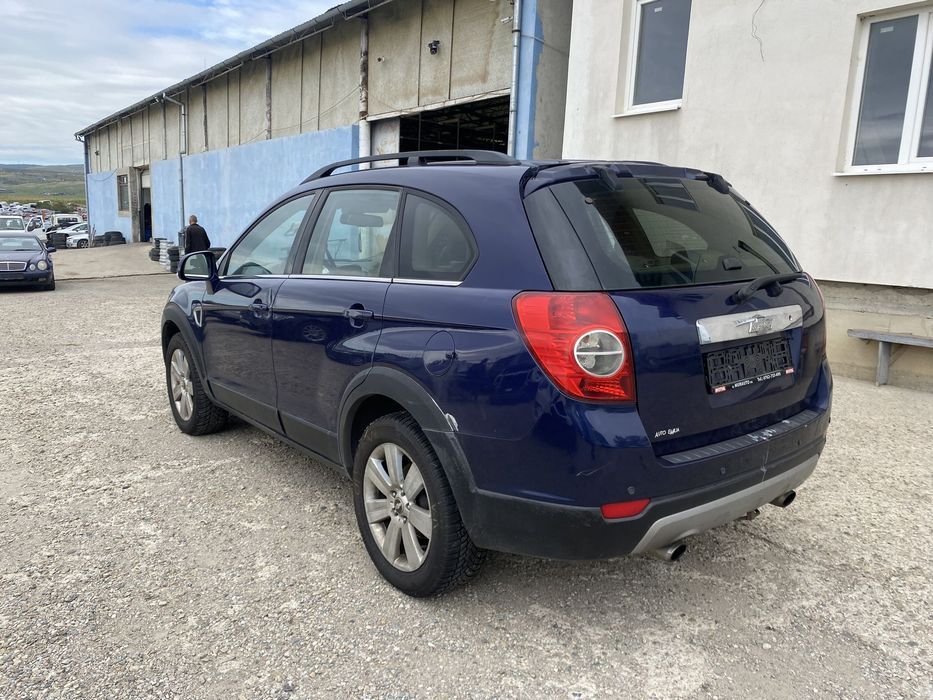 Dezmembrez piese Chevrolet Captiva