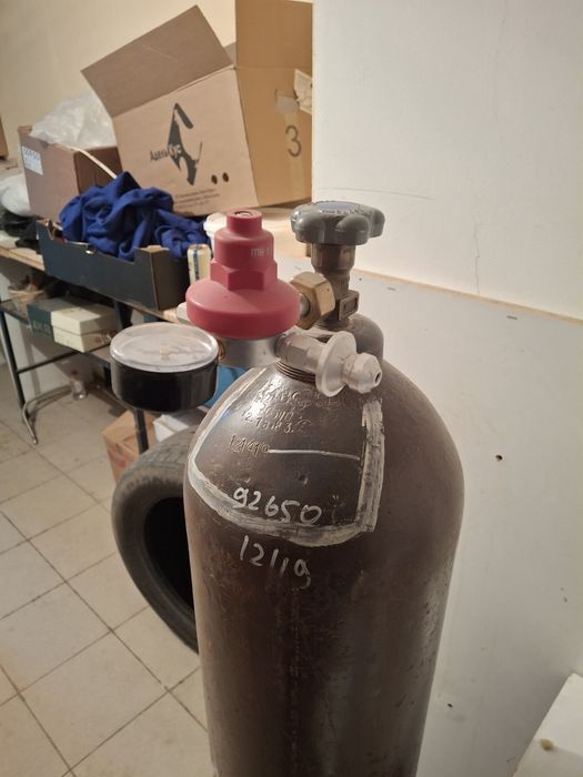 Продам гелий баллон.