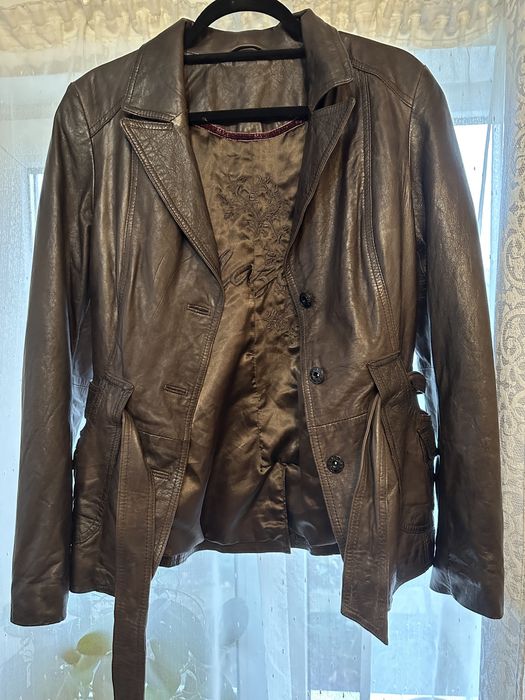 Geaca de piele de dama