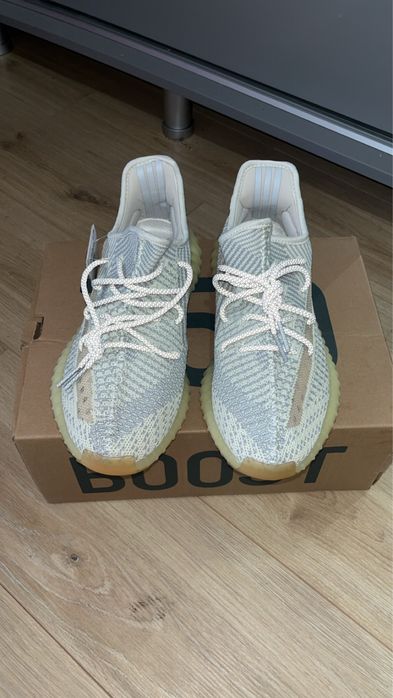 Yeezy Boost 350 V2