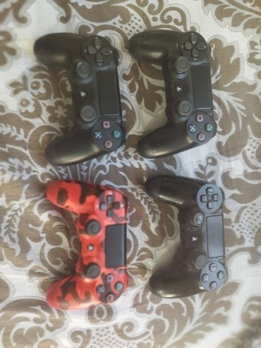 Sony ps4 sotiladi pamyati 1 tb 4 joystik