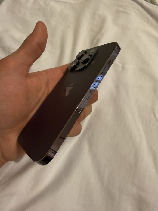 Продам Iphone 14 pro