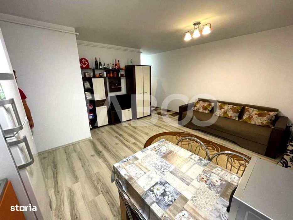 Apartament 2 camere etaj 1 balcon loc parcare Sibiu Calea Surii Mici — fotografia 3