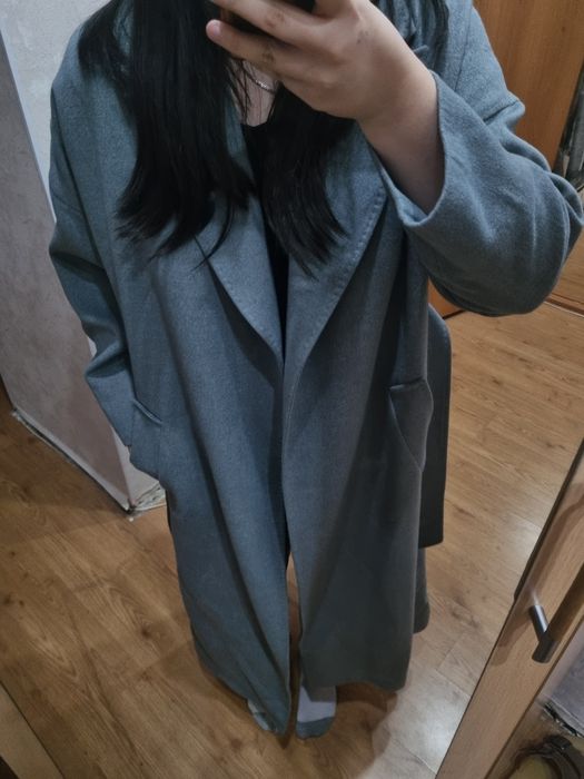 Пальто в сером цвете