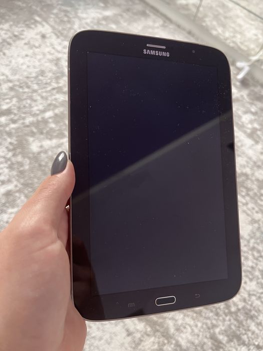 Продам планшет на запчасти