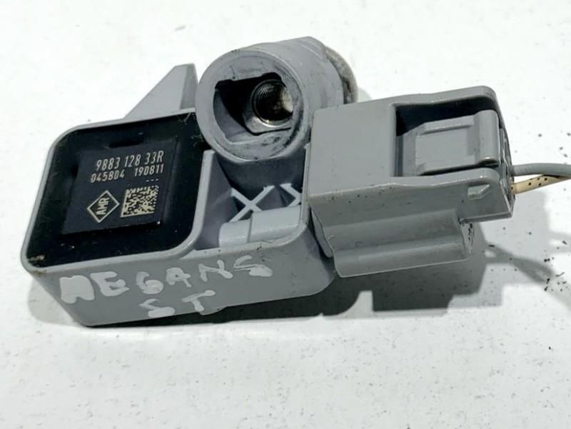 Senzor impact Renault Megane 3 facelift (2012-2016) 988312833R