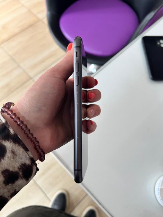 Telefon Iphone 11 stare buna