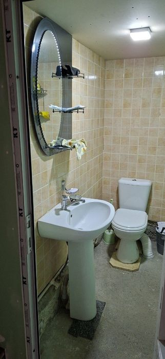 Dorixona uchun zoʻr joy arendaga beriladi