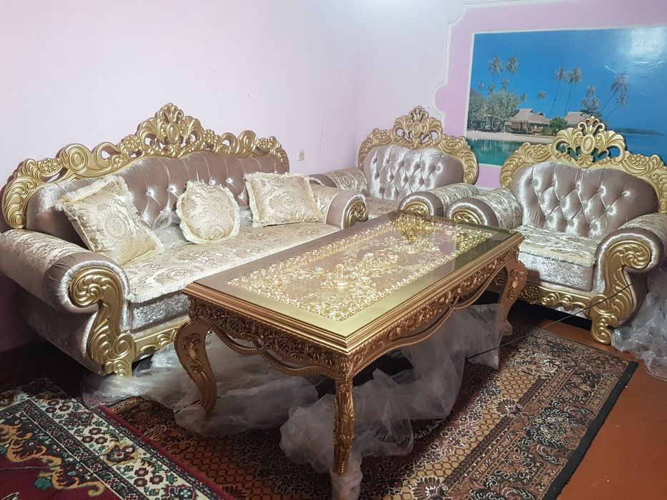 Мяхкий мебель...