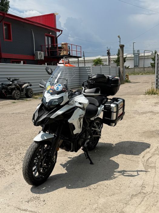 Benelli Trk 502 2022 motocicleta cu posibilitate limitare A2 la 35kw