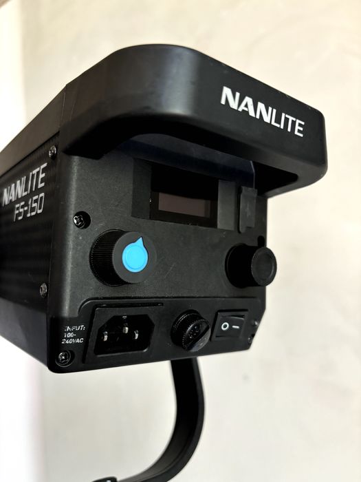 Комплект две светлини - Nanlite FS-300 / Nanlite FS-150 Daylight
