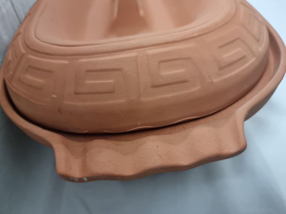 Vas de lut pentru sarmale si friptura