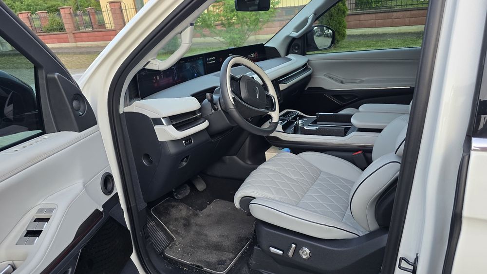Lincoln Navigator