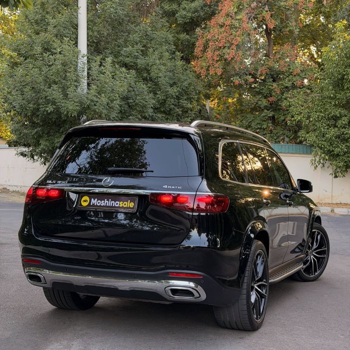 Mercedes benz GLS 450