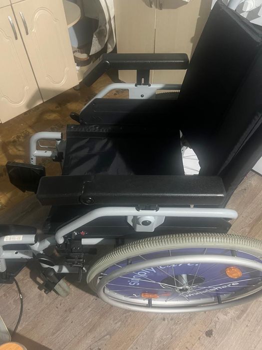 Продается медицинская коляска, привезённая с Европы.