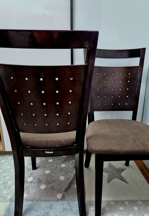 Дървени трапезни столове