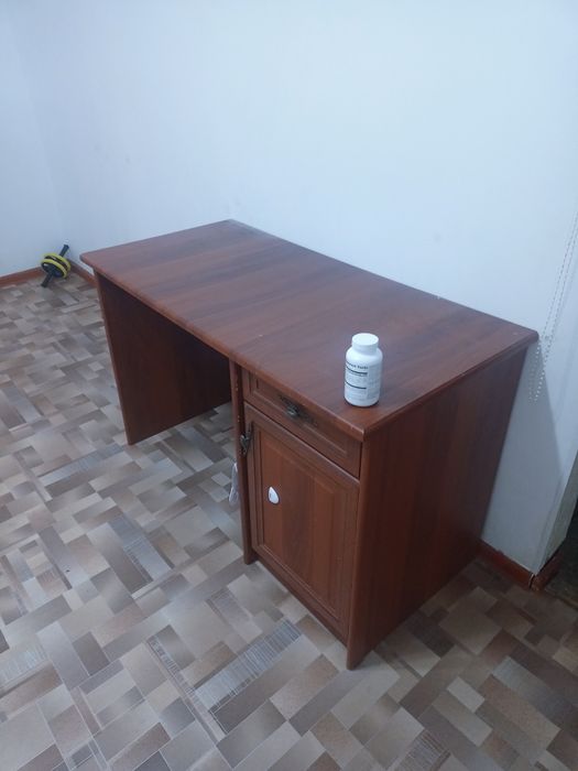 Письменный стол Жазба үстелі