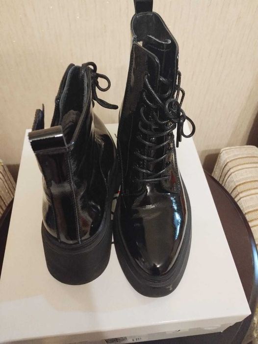 Ботинки демисезонные