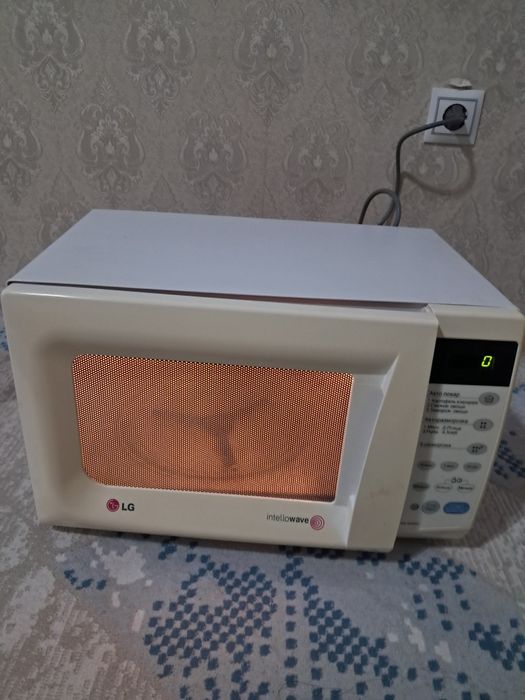 Продам микроволновку LG