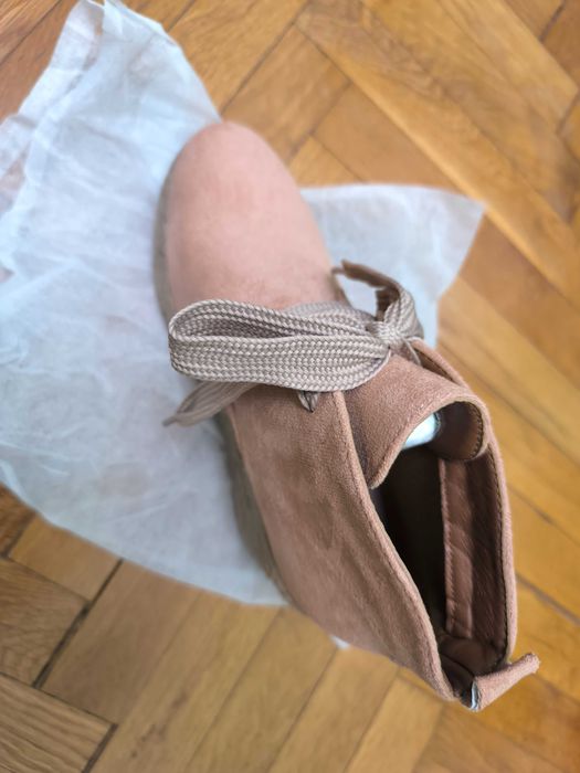 Обувки с танк ток