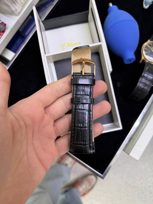 Часы золотые наручные Ника