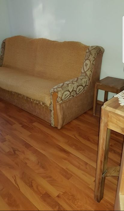 Apartament de inchiriat la curte in vilă - Câmpina/Prahova