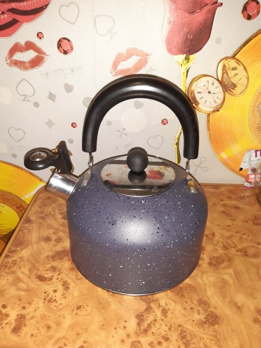 Чайник новый 1,5литра