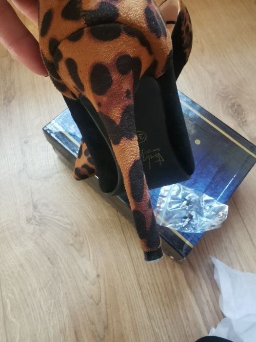 Разпродажба на обувки