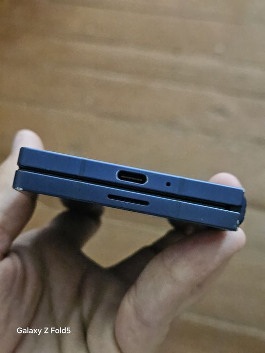 Samsung Galaxy Z Fold 6