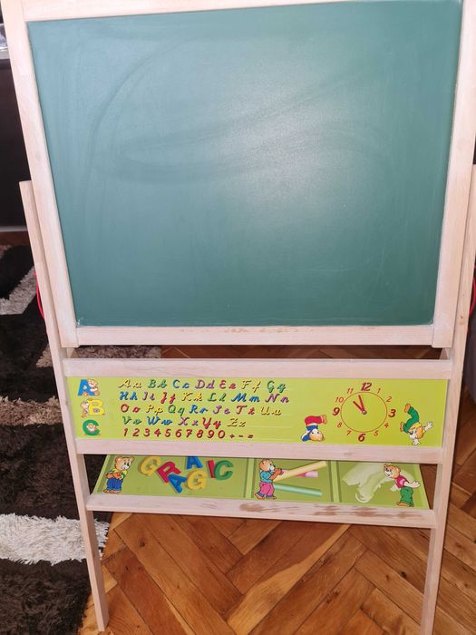 Двустранна дървена магнитна дъска