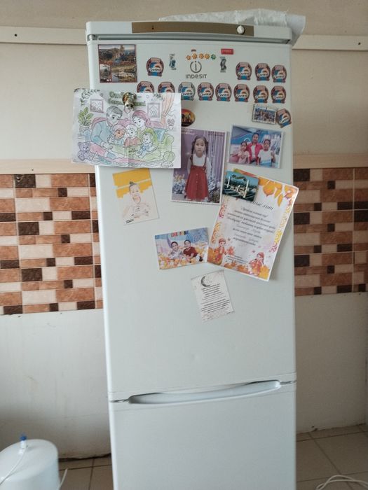 2 холодильник сатылады